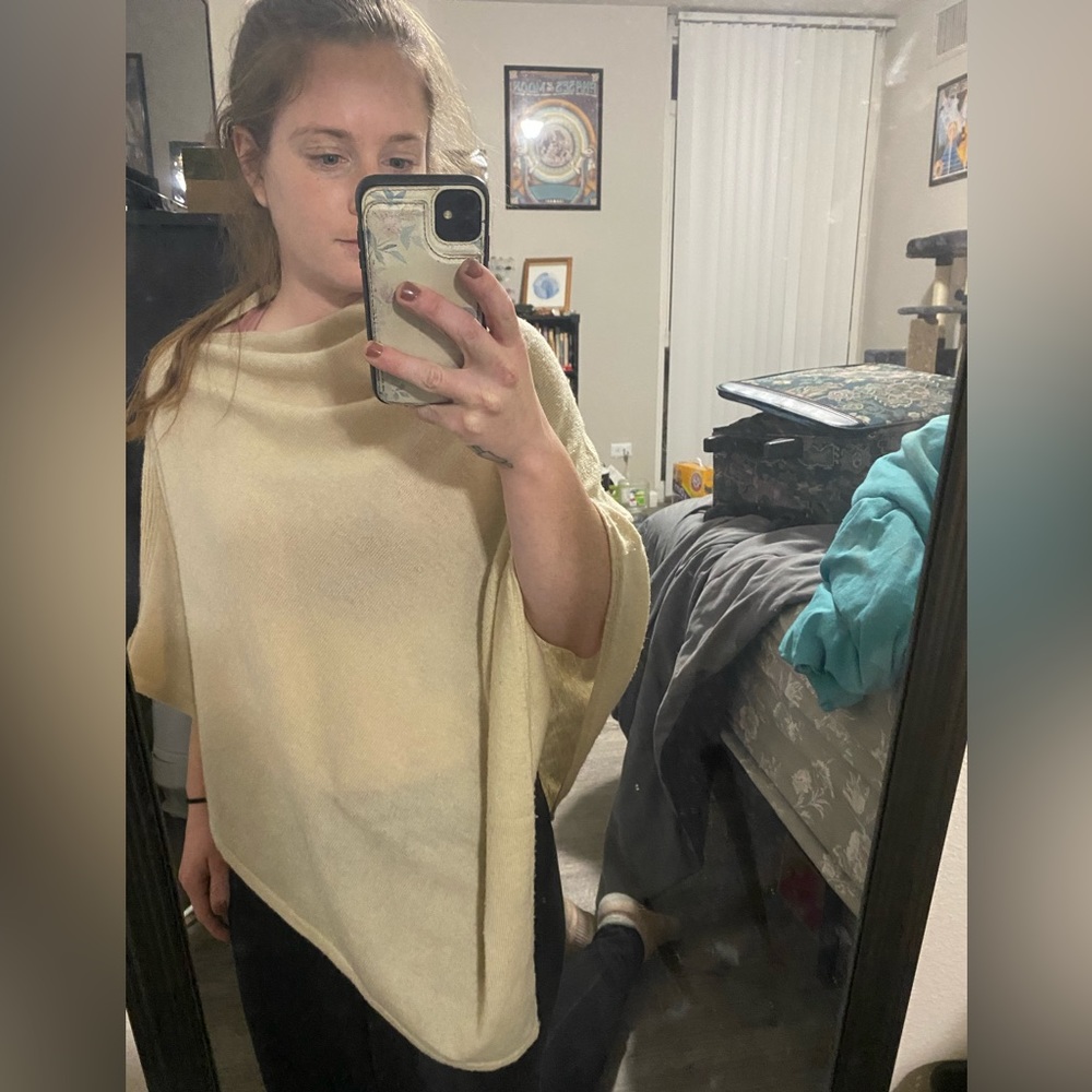100% Cashmere Shawl - Picture 5 of 8